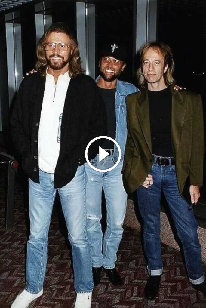 Bee Gees – Night Fever