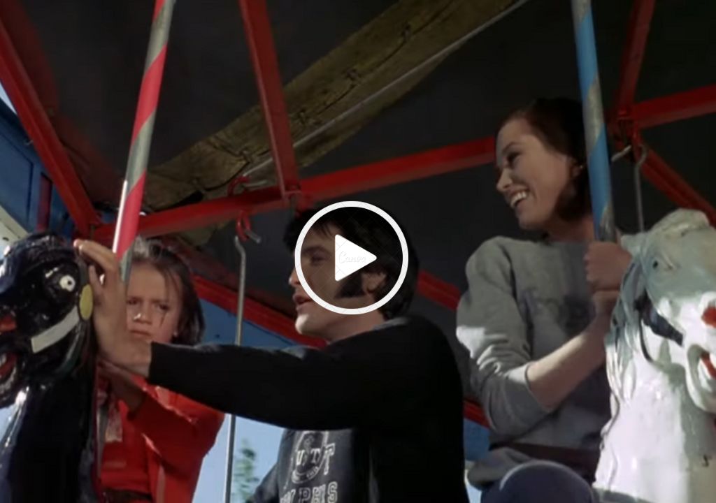 Festive Harmony on Screen: Elvis Presley’s ‘Have a Happy’ Lights up ‘Change of Habit’