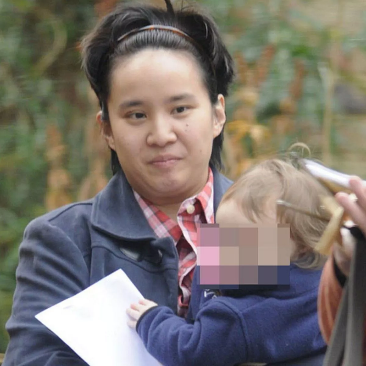 The Truth Behind the Story of Snow Evelyn Robin Juliet Gibb: Robin Gibb’s Illegitimate Child with Housekeeper Claire Yang