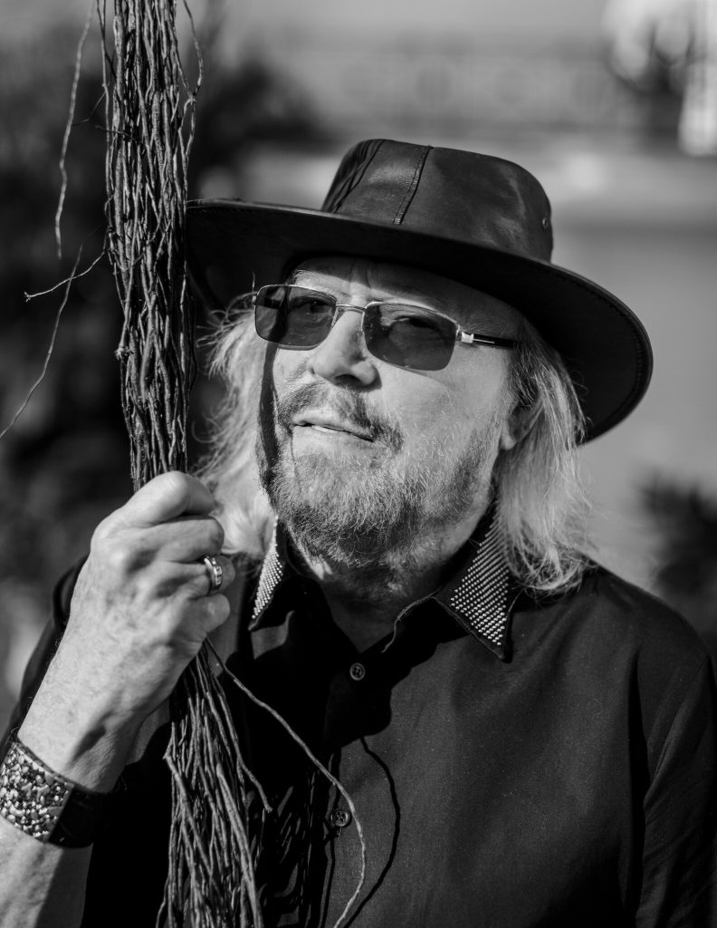 Behind the Spotlight, Barry Gibb Finds Himself Alone in the Place Where He and His Brother Once Worked Together—Memories He Will Never Forget