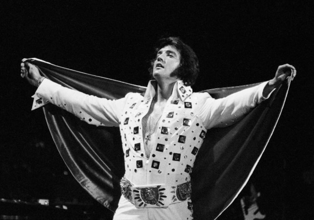 “He Was a Legend, but Also So Alone”: Priscilla Presley Reveals the Truth About Elvis’s Inner Demons — A Heartbreaking Confession 40 Years Later