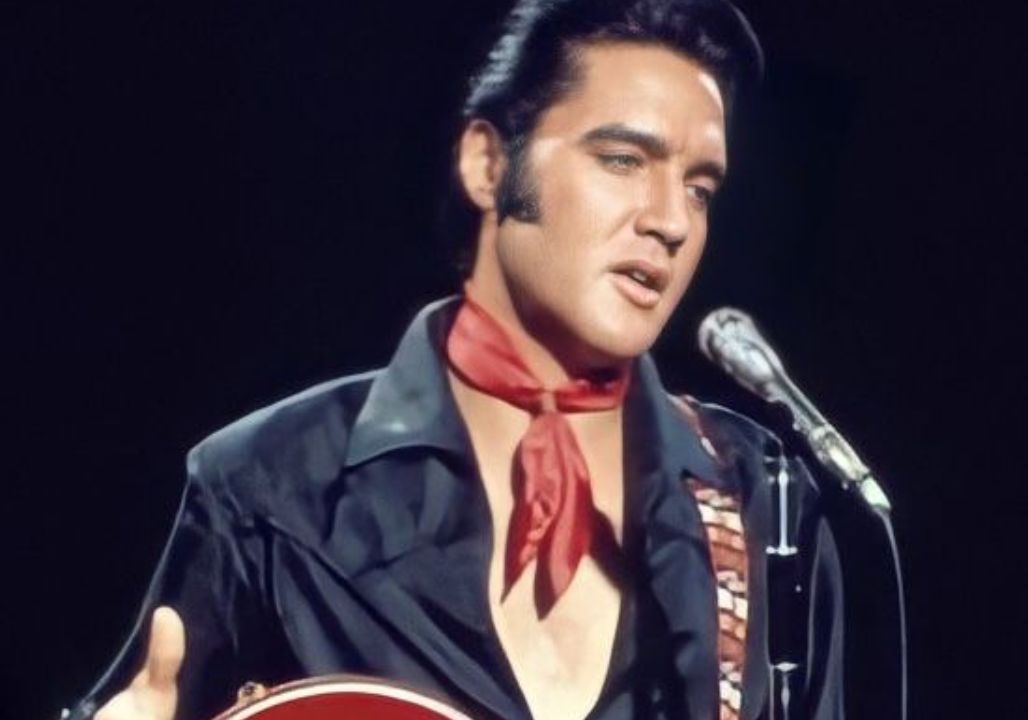 From Tupelo’s Dirt Roads to Global Icon: The Untold Truth Behind Elvis Presley’s Meteoric Rise, His Scandalous Moves That Shocked a Nation, His Secret Presidential Bloodline, His Military Service, Turbulent Love Life, and the Dark Spiral That Ended the King’s Reign—Yet Left a Legacy That Still Rules Music Half a Century After His Death