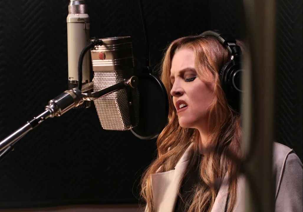 A Life of Fame, Pain, and Heartbreak That Echoed Her Father’s Tragic Story — From Childhood Loss and Turbulent Marriages to Financial Ruin, Addiction, and the Grief of Losing Her Son, Her Final Years Revealed a Woman Forever Torn Between the Weight of Elvis’s Legacy and the Unrelenting Struggles of Her Own Journey