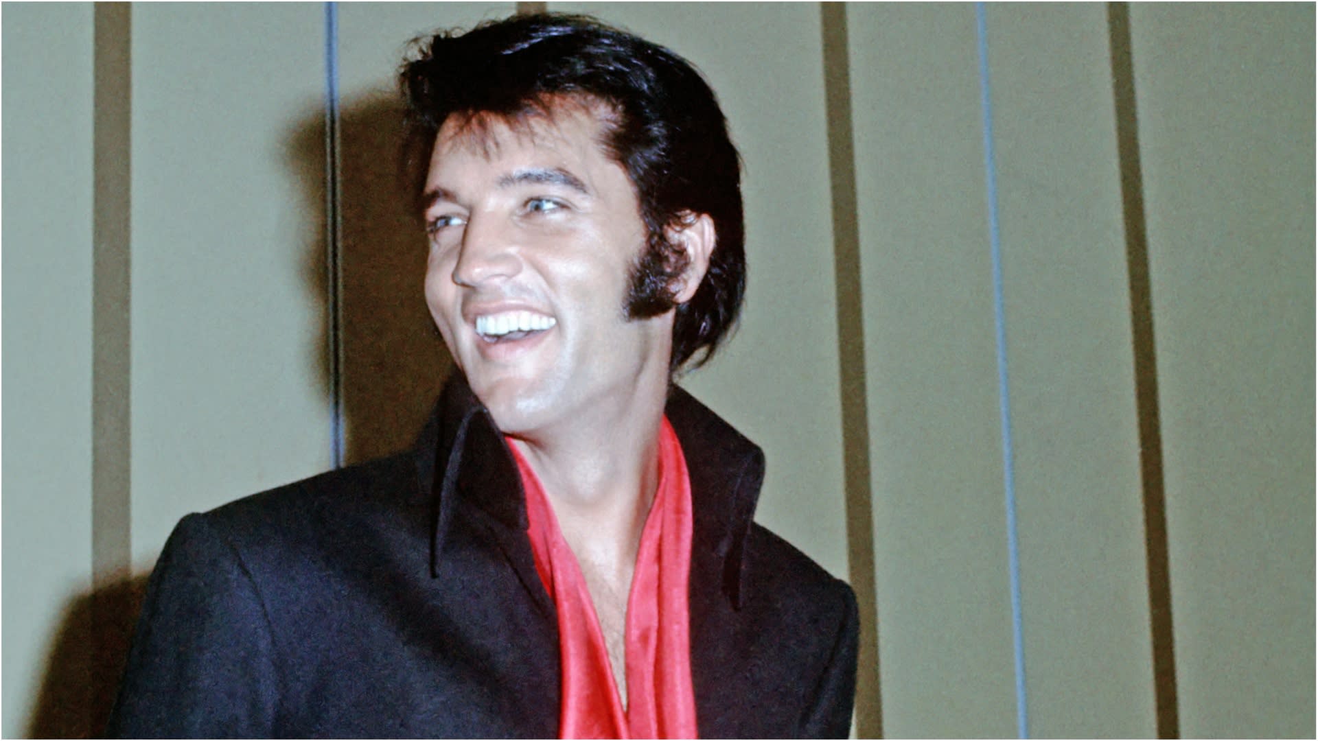 A sensational revelation has shaken global audiences, Elvis Presley Allegedly Alive at 90 — Viral Footage and DNA Evidence Shock the World