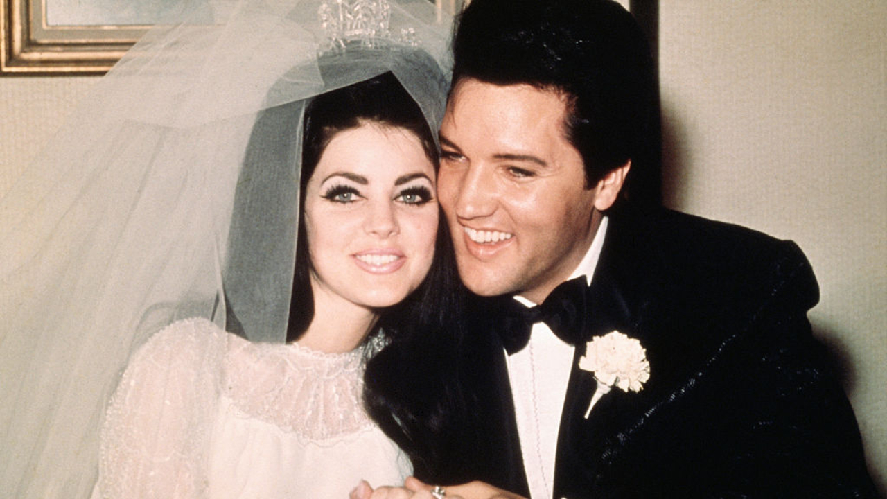 Elvis & Priscilla Presley – Young and Beautiful Elvis & Priscilla Presley – Young and Beautiful