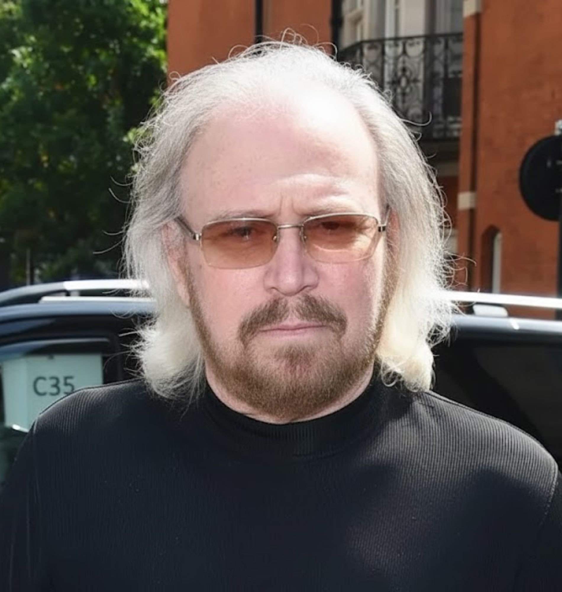 Barry Gibb is nearly 80 years old; his life has been quite sad.