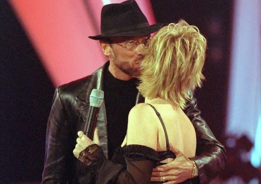 When Maurice Gibb and Lulu reunited for gorgeous duet 30 years after their divorce