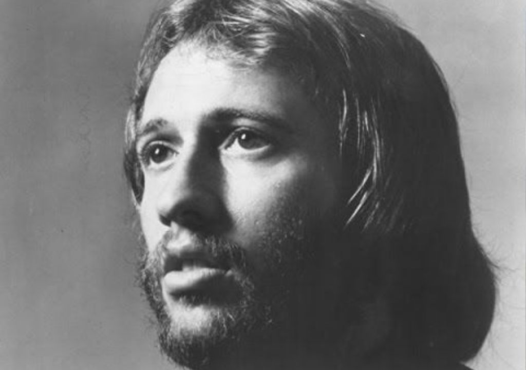 Maurice Gibb’s Hidden Gem: “Please Lock Me Away” – The Voice Behind the Silence (unreleased song)