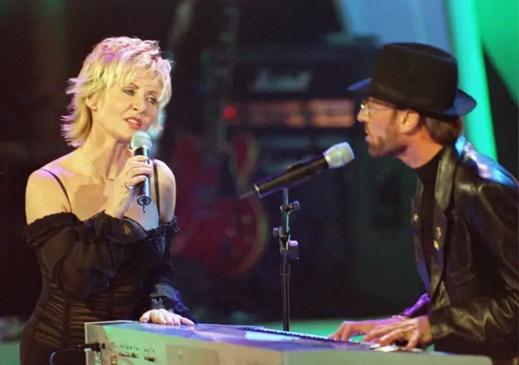 Thirty years after their love story ended, Maurice Gibb and Lulu came together once more — not as husband and wife, but as two souls bound by music.