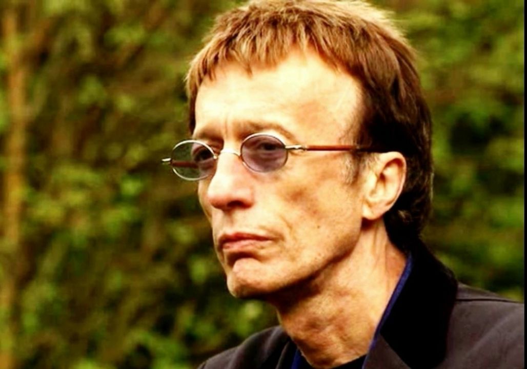 After 13 silent years, Robin Gibb’s family has revealed the truth the world quietly whispered about — confirming the heartbreaking truth fans had suspected all along.