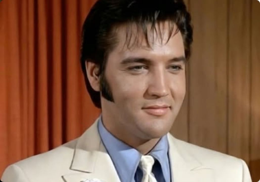 **The Day Elvis Presley Lost His Anchor**