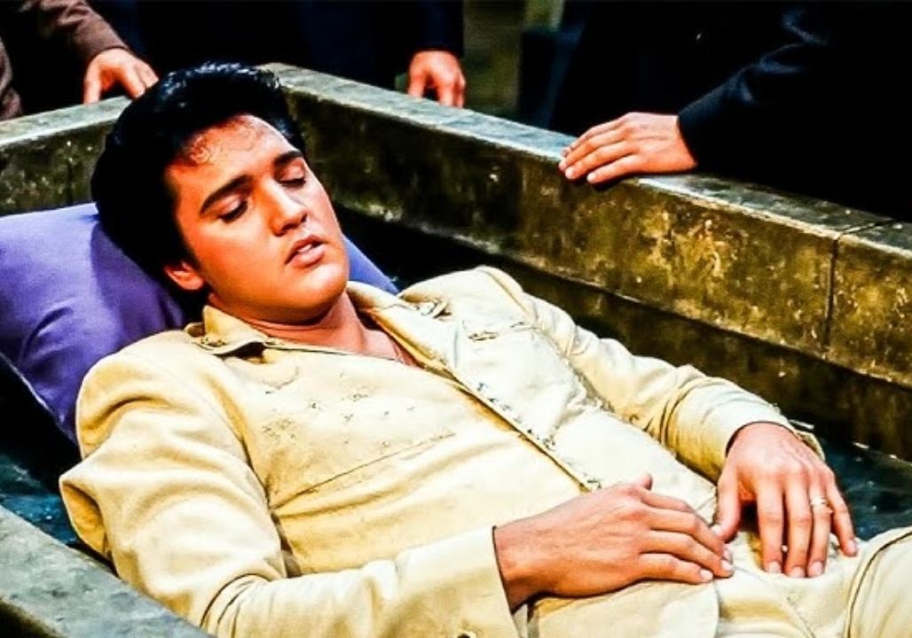 The Coffin Was Finally Opened, and What Was Inside Shocked and Terrified His Family, the Press, and the Public Worldwide for Nearly Half a Century