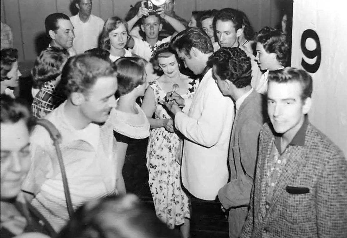 Không có mô tả ảnh.