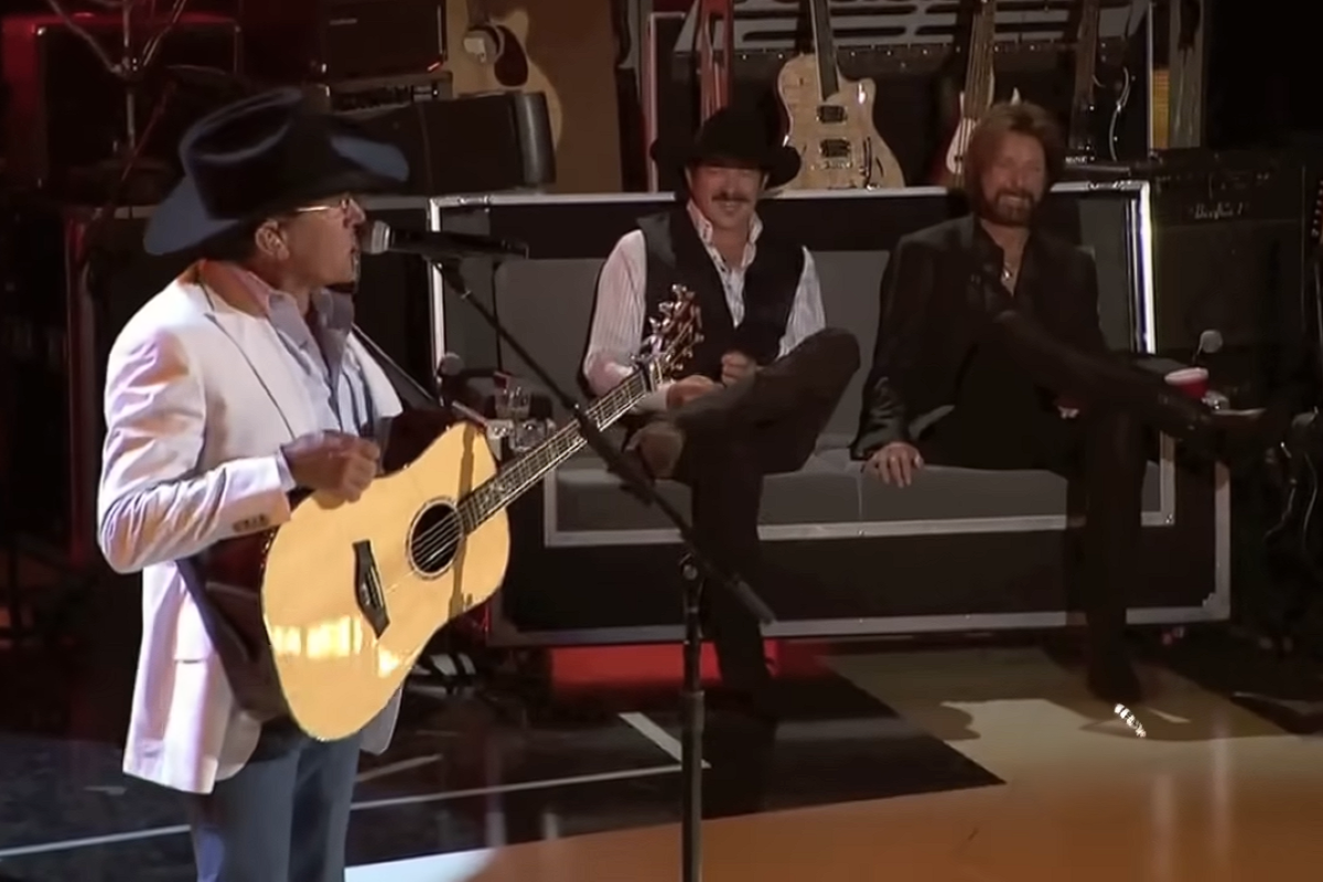George Strait Puts His Spin on Boot Scootin' Boogie at Brooks & Dunn's ACM  Last Rodeo | Music Alley