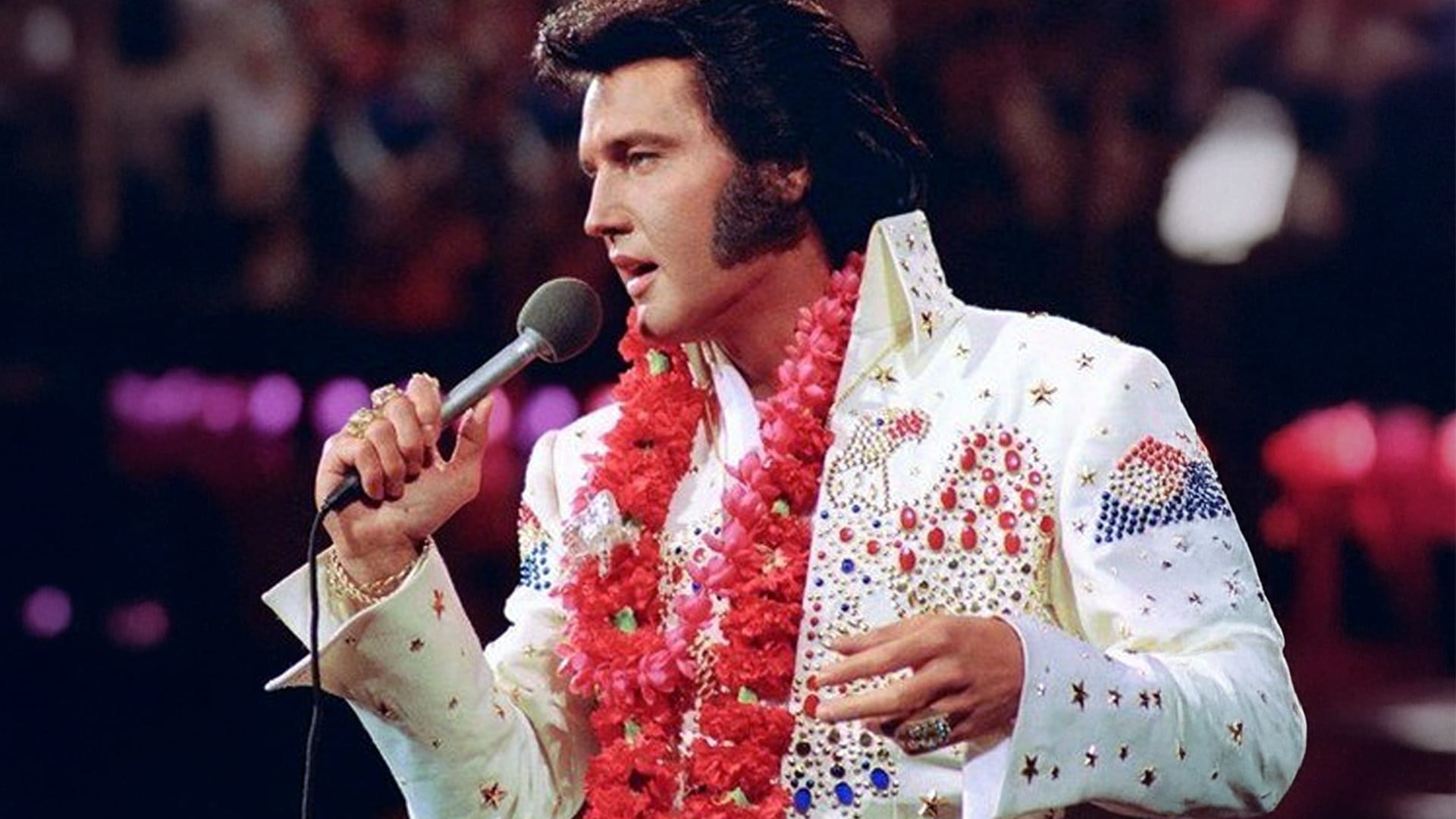Remembering Elvis Presley Who Passed Away 48 Years Ago and Forever Changed the Course of Music History