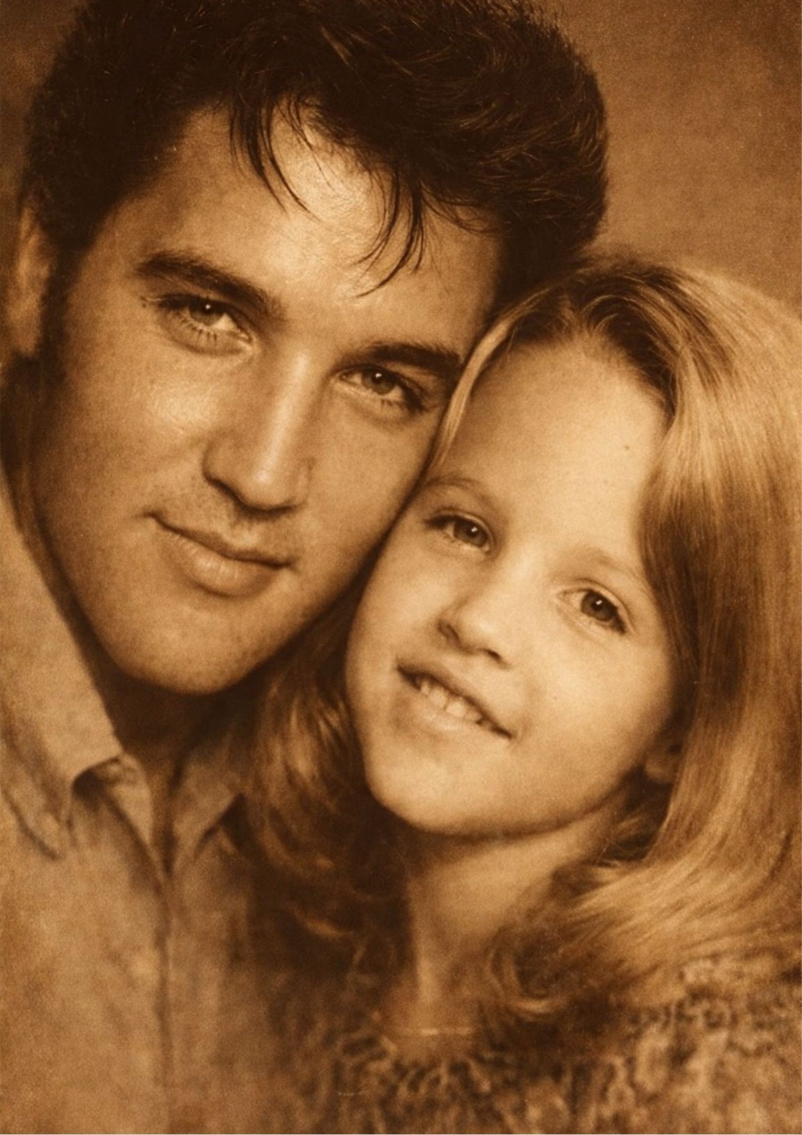 “The King Belonged to Everyone… But Lisa Marie Belonged to the One Private Place Elvis Refused to Surrender.”