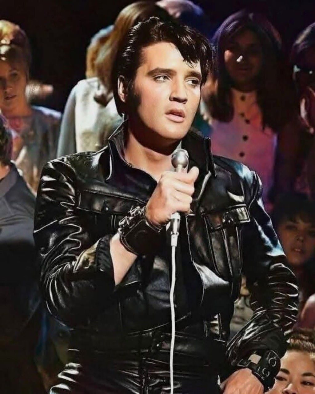 THE KING RETURNS TO THE SMALL SCREEN AS NETFLIX UNVEILS A DEFINITIVE NEW CHAPTER IN THE ELVIS STORY