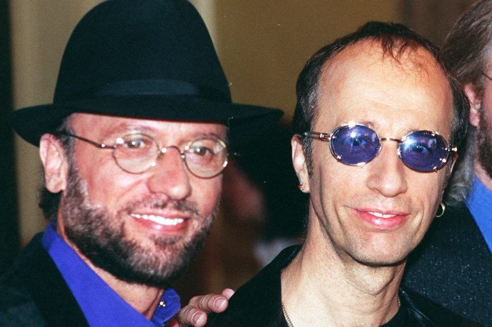 “I Wish Mo Was Here”: Robin Gibb’s Last Whisper and the Bond That Transcended Life