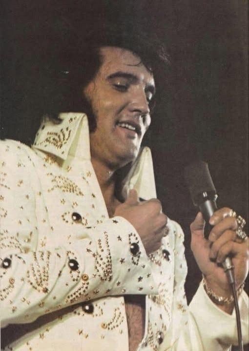 The Night The King Laid Down His Crown When Elvis Stopped Performing And Started Saying Goodbye