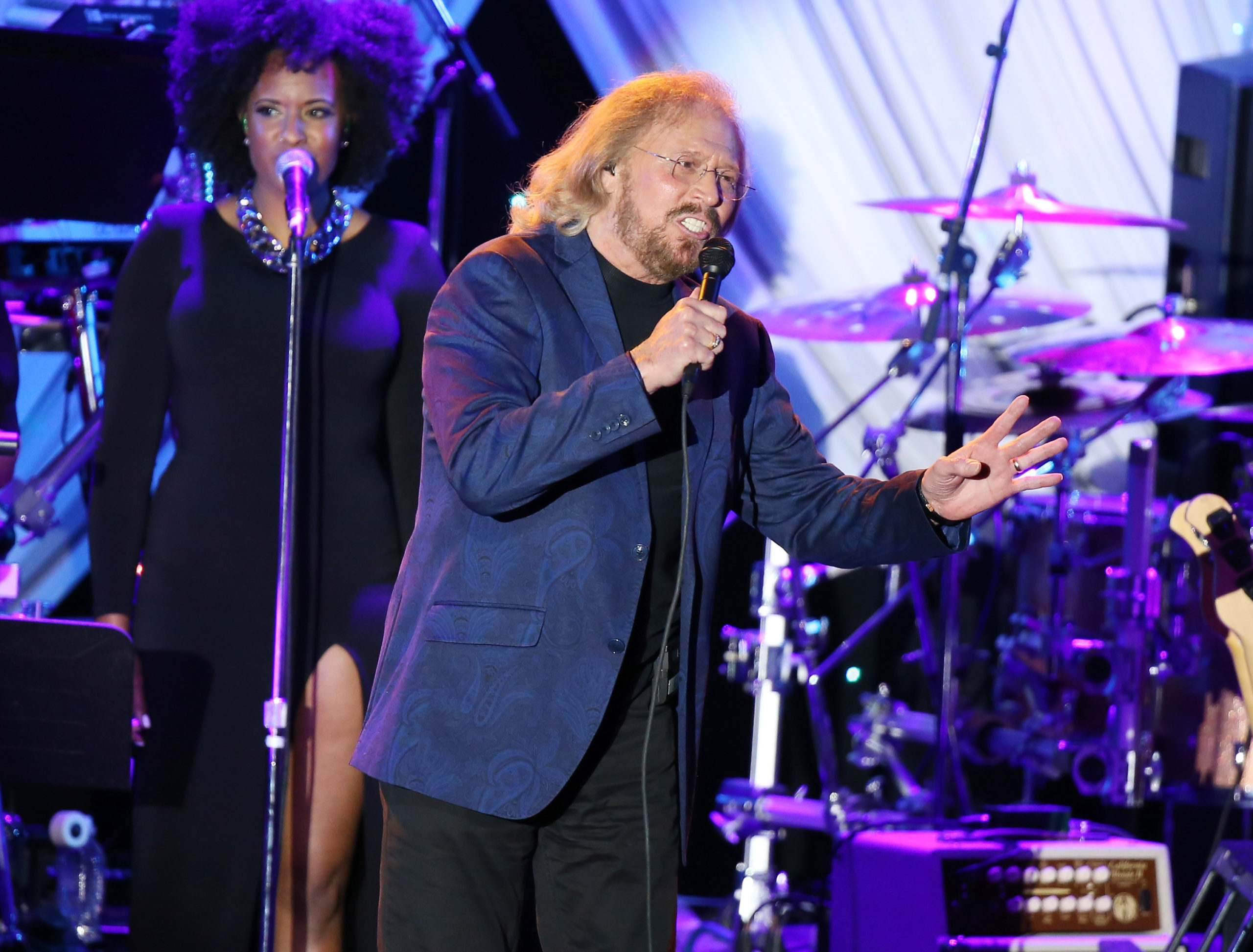 Bee Gees singer Barry Gibb announces first solo album for 32 years