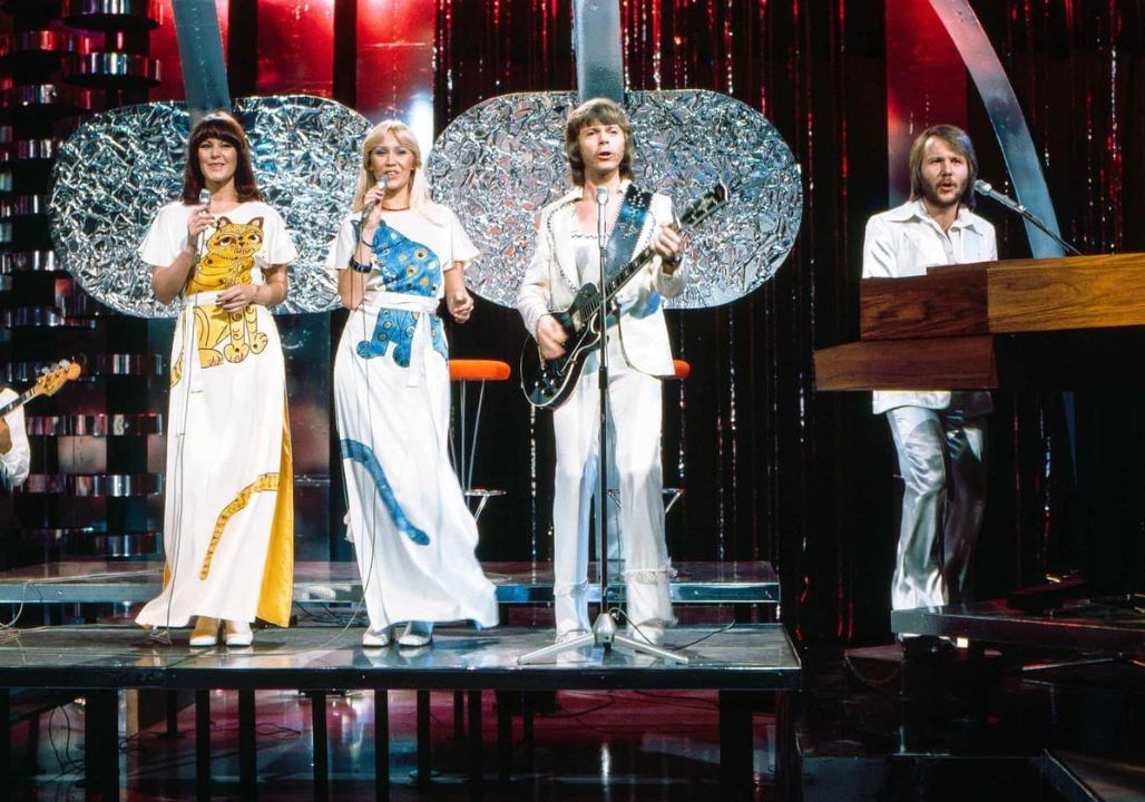 ““A VOICE FROM HEAVEN” — WHEN Agnetha Fältskog AND Björn Ulvaeus RETURNED TO ONE ANOTHER IN A SONG THAT SEEMS TO EXIST BEYOND TIME There are reunions that feel planned—and then there are moments that feel inevitable. This was the latter. Without fanfare or explanation, Agnetha Fältskog and Björn Ulvaeus found their way back to the same song, and something extraordinary happened. “