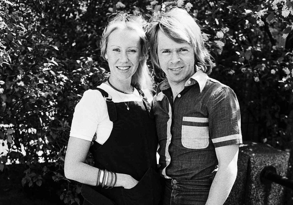 “A SPECIAL MOMENT: LINDA ULVAEUS’ HEARTFELT TRIBUTE TO AGNETHA FÄLTSKOG & BJÖRN ULVAEUS Last night, Linda Ulvaeus, the daughter of Agnetha Fältskog and Björn Ulvaeus, stepped onto the stage and delivered a deeply emotional rendition of “Thank You for the Music.””