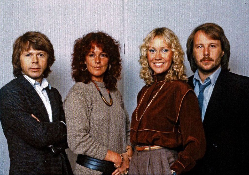 “The Night ABBA Reunited — But What Happened Next No One Saw Coming. This wasn’t a comeback for the stage… it was a reunion of hearts and memories. What they shared that night moved millions to tears.”