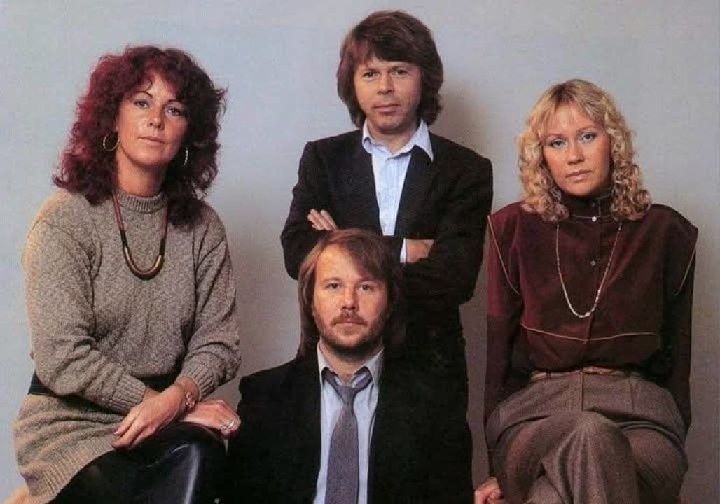 “15 Minutes Ago: “This Is Only the Beginning.”  — A Dramatized Hospital Photo of Agnetha Fältskog Sends Shockwaves Across the World.