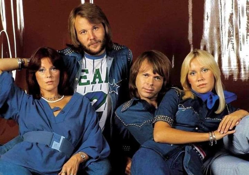 Agnetha Fältskog and Björn Ulvaeus just made the BIGGEST, happiest announcement of their lives together! After decades of shared history, deep respect, and an unbreakable creative bond, they dropped the ultimate bombshell in the most emotional way – cheers exploding everywhere!